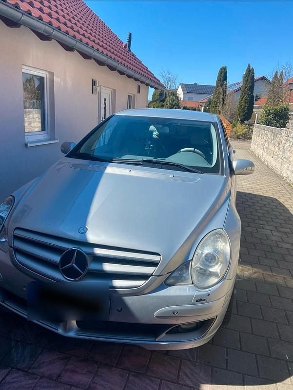 Gebraucht Mercedes R320 224 PS (164 kW) 2007 Silber Van / Kleinbus