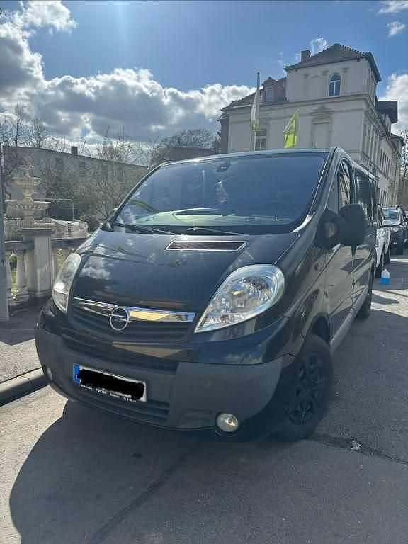 Gebraucht Opel Vivaro 114 PS (83 kW) 2012 Schwarz Van / Kleinbus
