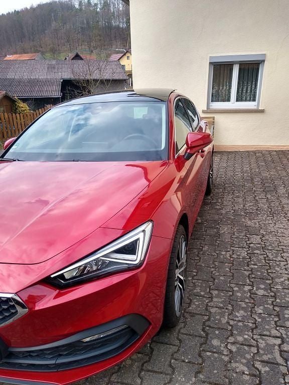 Gebraucht Seat Leon XCELLENCE 204 PS (150 kW) 2021 Rot Limousine