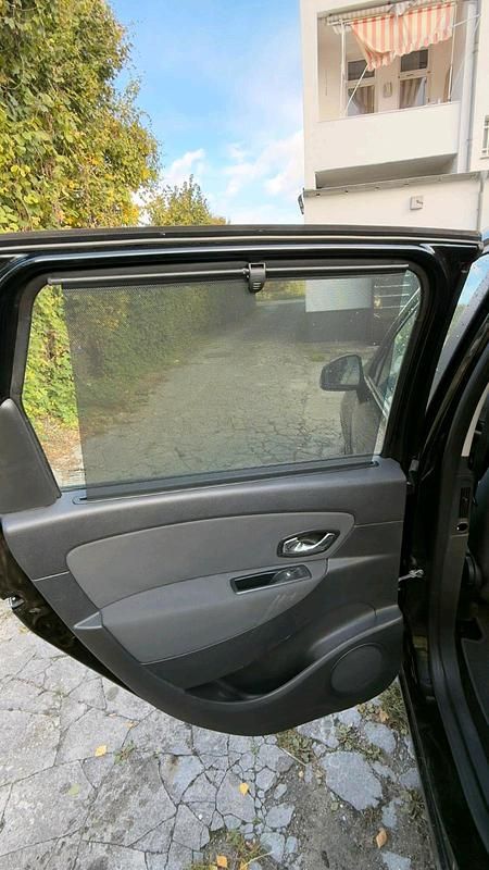 Gebraucht Renault Scénic 110 PS (80 kW) 2013 Schwarz Van / Kleinbus