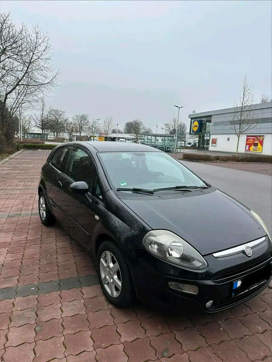 Gebraucht Fiat Punto Evo 77 PS (56 kW) 2010 Schwarz Kleinwagen