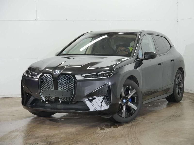 Sophistograu brillanteffekt Gebraucht 2024 BMW iX SUV | 49.980 € (Superpreis) - Bild 1/4