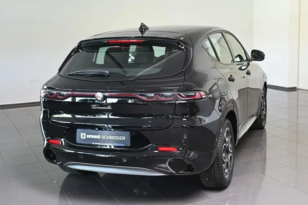 Gebraucht Alfa Romeo Tonale Ti 160 PS (117 kW) 2022 Schwarz SUV