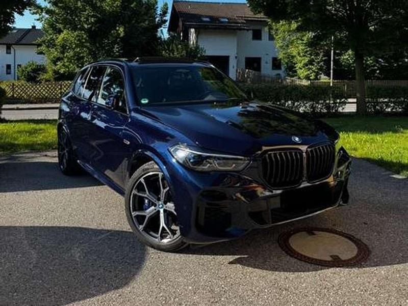Blau Gebraucht 2022 BMW X5 M Sport SUV | 61.490 € (Etwas zu teuer) - Bild 1/4