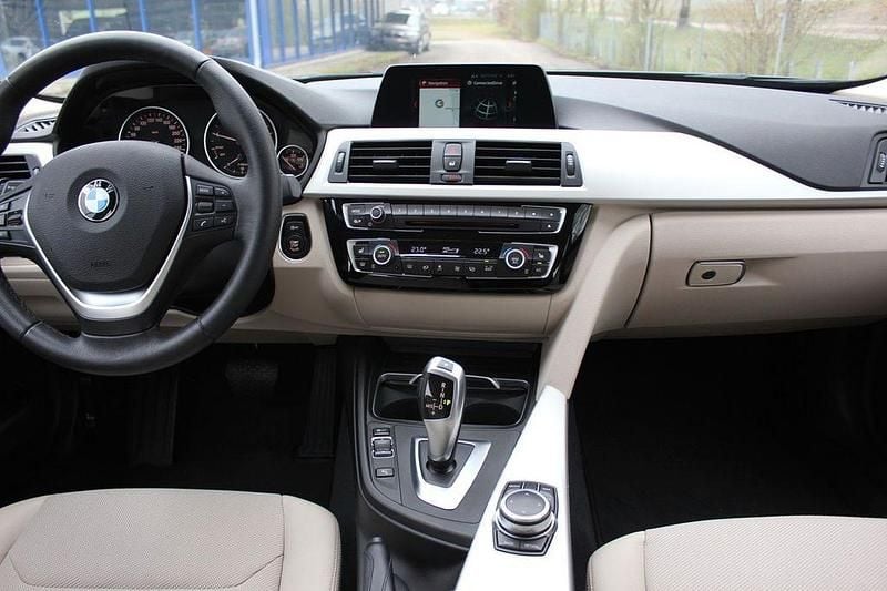 Usata BMW 330 252 CV (185 kW) 2018 Nero Berlina