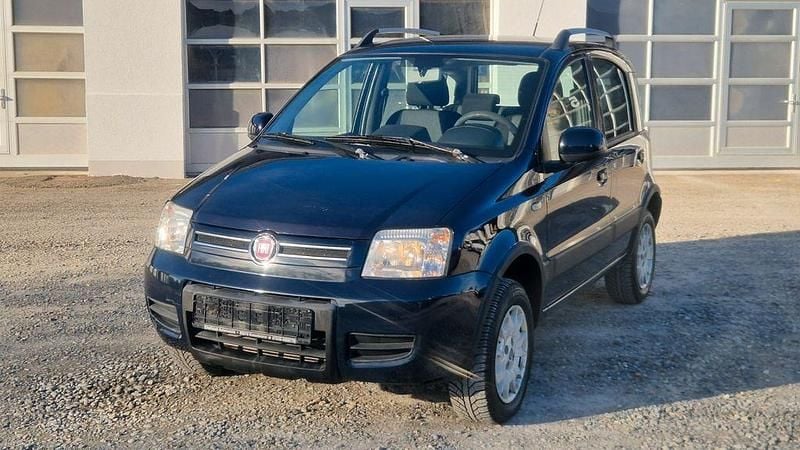 Colore esterno (blu lancia (vr Gebraucht 2010 Fiat Panda 4x4 Climbing Kleinwagen | 3.390 € (Superpreis) - Bild 1/4