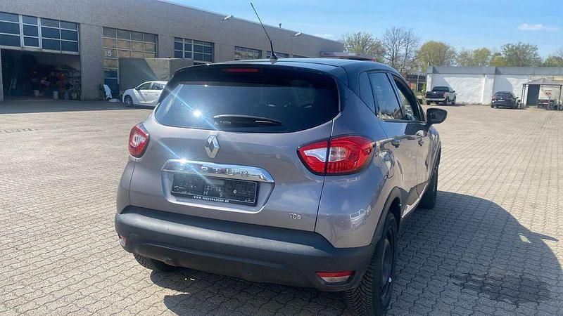 Gebraucht Renault Captur Luxe 120 PS (88 kW) 2015 Grau SUV
