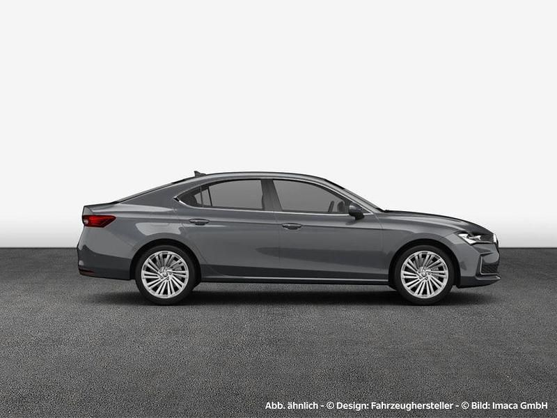 Neu Skoda Superb Selection 150 PS (110 kW) 2026 Grau Kombi