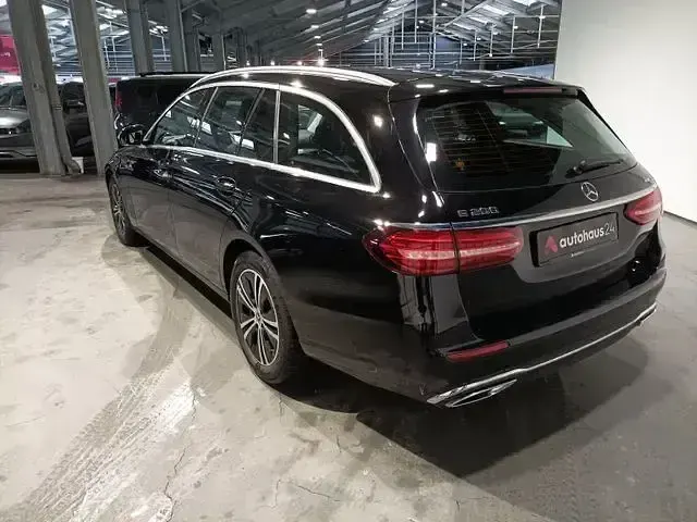 Gebraucht Mercedes E200 Avantgarde 197 PS (144 kW) 2023 Schwarz Kombi