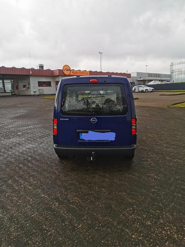 Gebraucht Opel Combo 90 PS (66 kW) 2009 Blau Van / Kleinbus