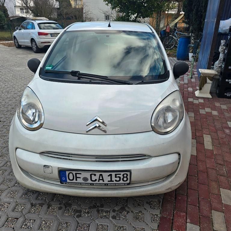 Weiß Gebraucht 2009 Citroën C1 Style Kleinwagen | 1.650 € (Fairer Preis) - Bild 1/4