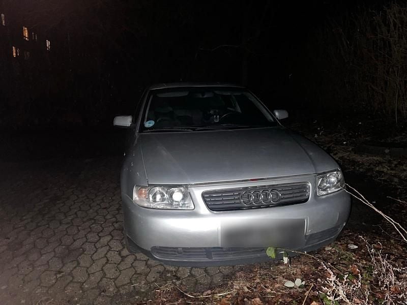 Gebraucht Audi A3 105 PS (77 kW) 2002 Silber Kleinwagen