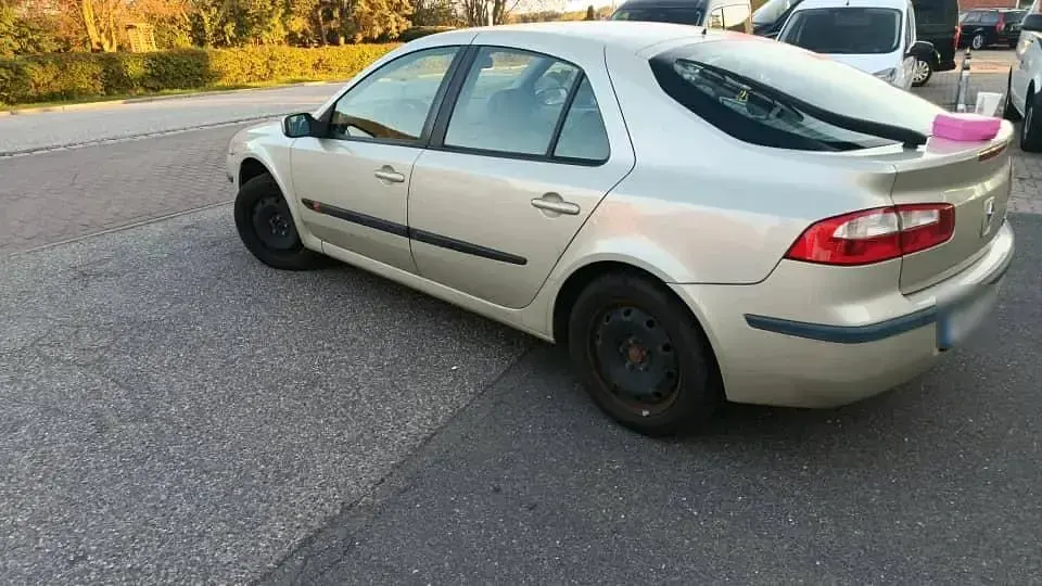 Gebraucht Renault Laguna II 120 PS (88 kW) 2003 Beige Limousine