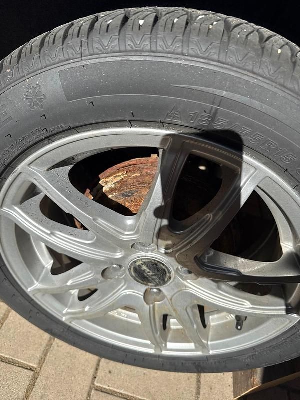 Second-hand Mazda 2 75 CP (55 kW) 2010 Albastru Hatchback