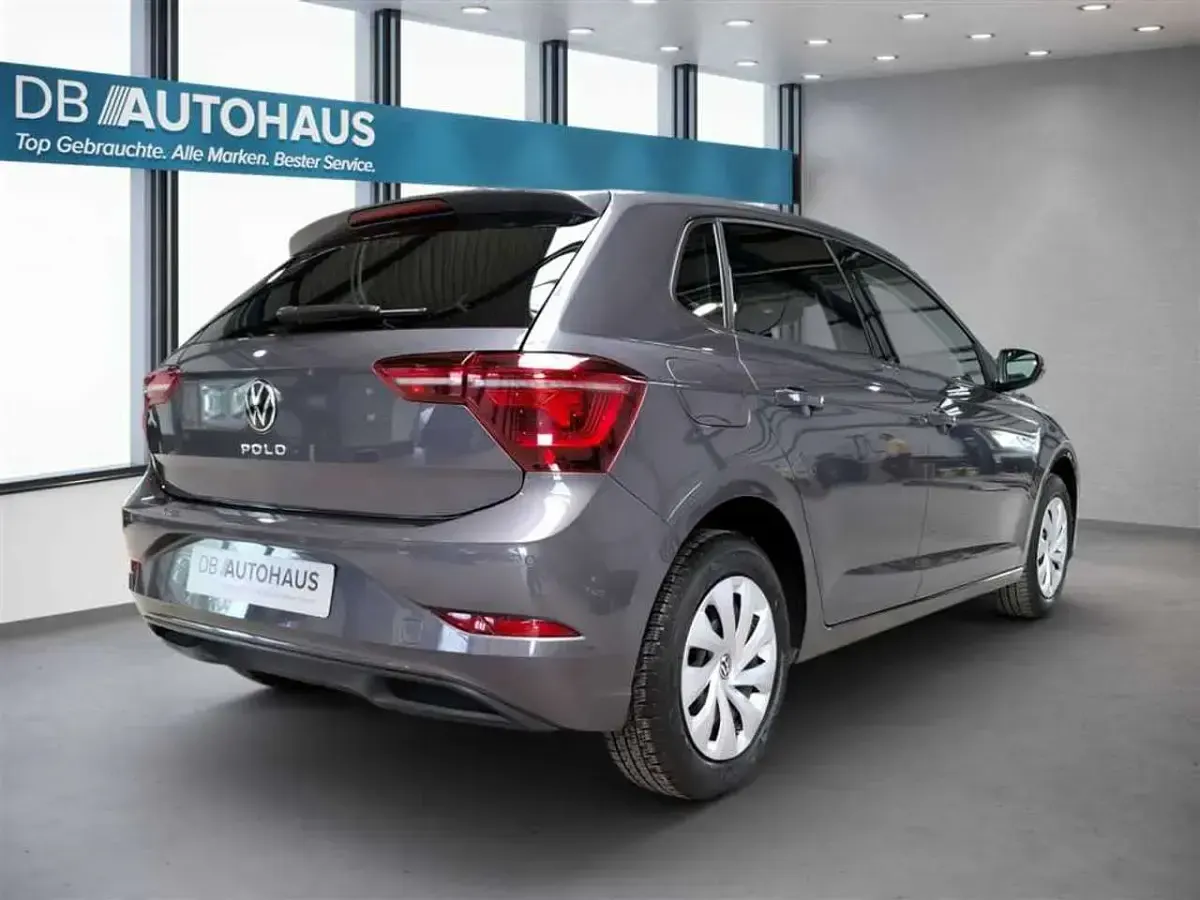 Gebraucht VW Polo Life 95 PS (69 kW) 2024 Grau Kleinwagen