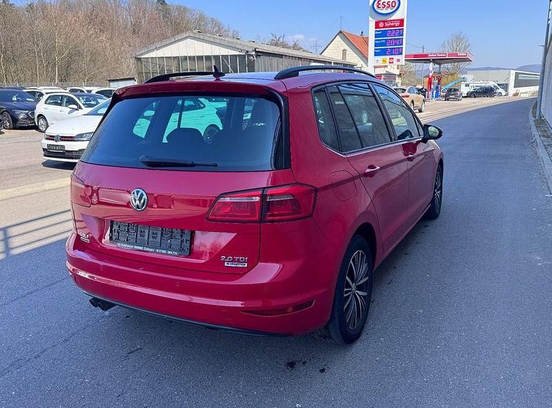 Gebraucht VW Golf Allstar 150 PS (110 kW) 2016 Rot SUV