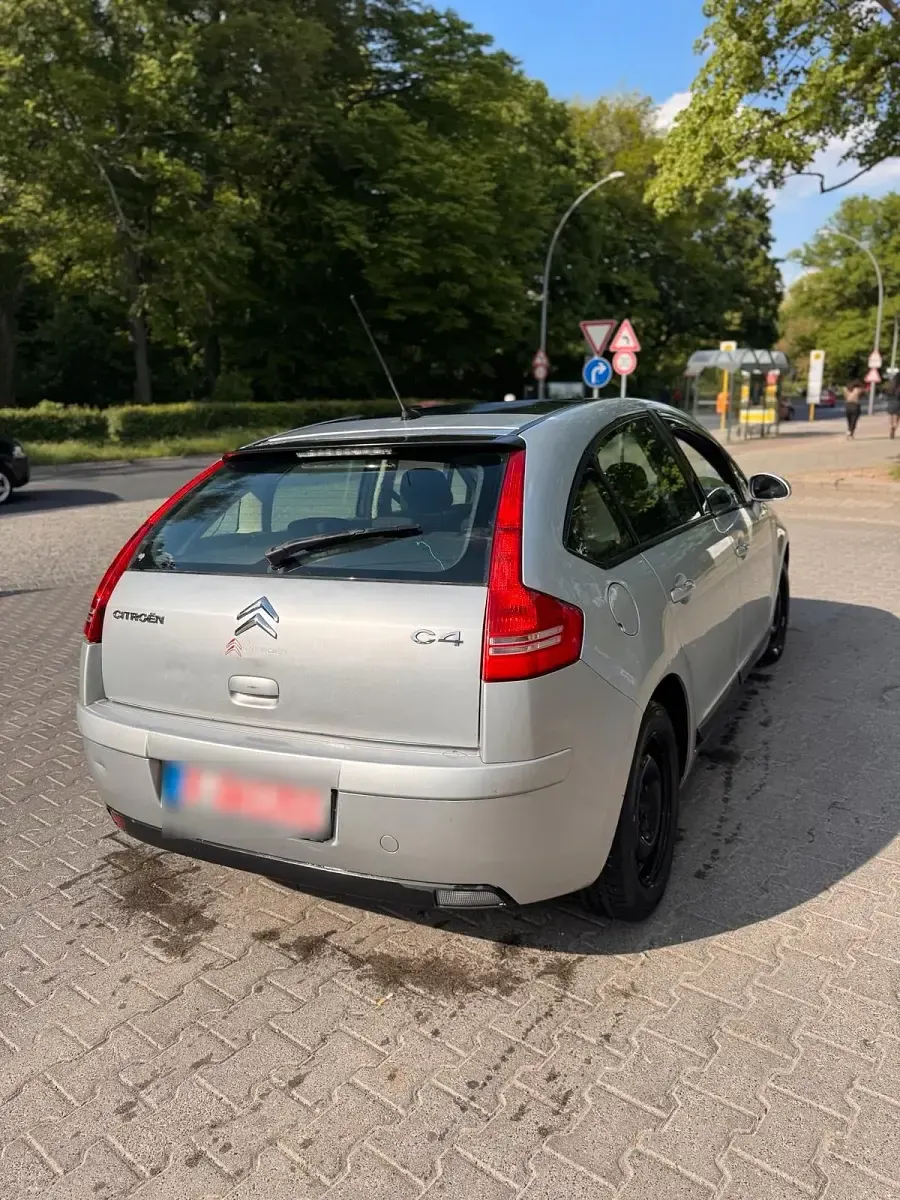 Used Citroën C4 109 HP (80 kW) 2007 Silver Hatchback