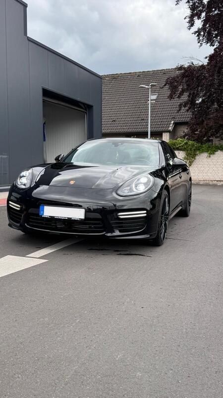 Schwarz Gebraucht 2014 Porsche Panamera Turbo Limousine | 43.500 € (Etwas zu teuer) - Bild 1/4