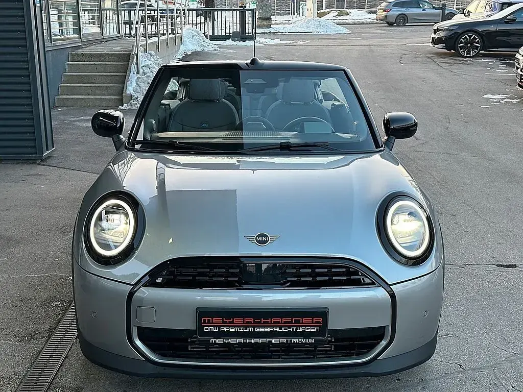 Gebraucht Mini Cooper Cabriolet 163 PS (119 kW) 2025 Silber Cabrio
