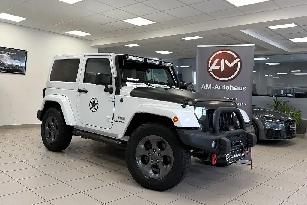 Used Jeep Wrangler 200 HP (147 kW) 2018 White SUV