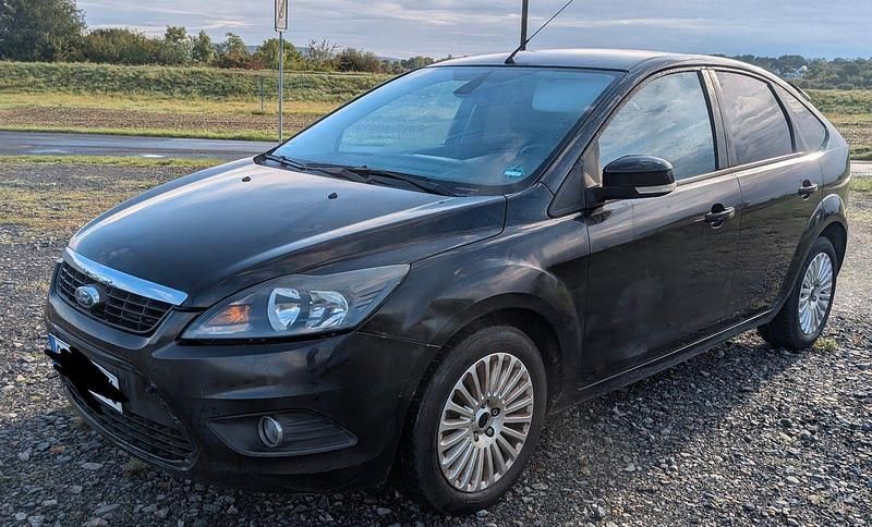 Schwarz Gebraucht 2008 Ford Focus Limousine | 850 € (Superpreis) - Bild 1/4