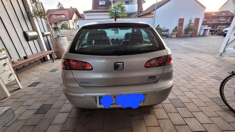 Gebraucht Seat Ibiza Reference 75 PS (55 kW) 2004 Silber Limousine