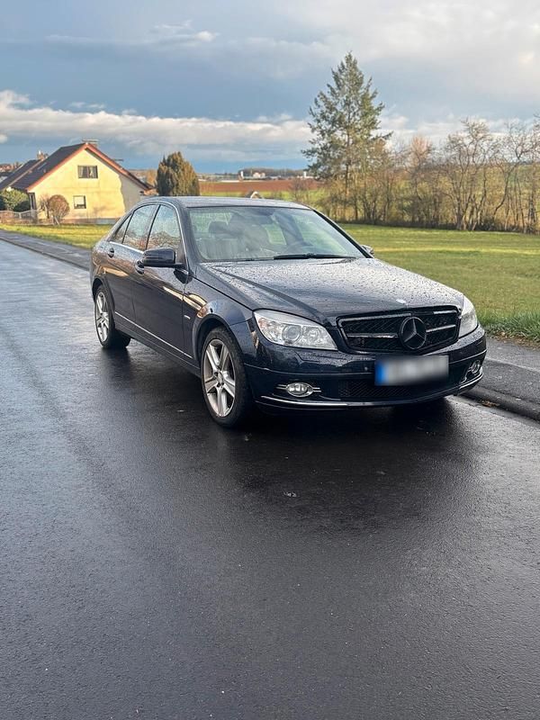 Gebraucht Mercedes C320 224 PS (164 kW) 2008 Blau Limousine