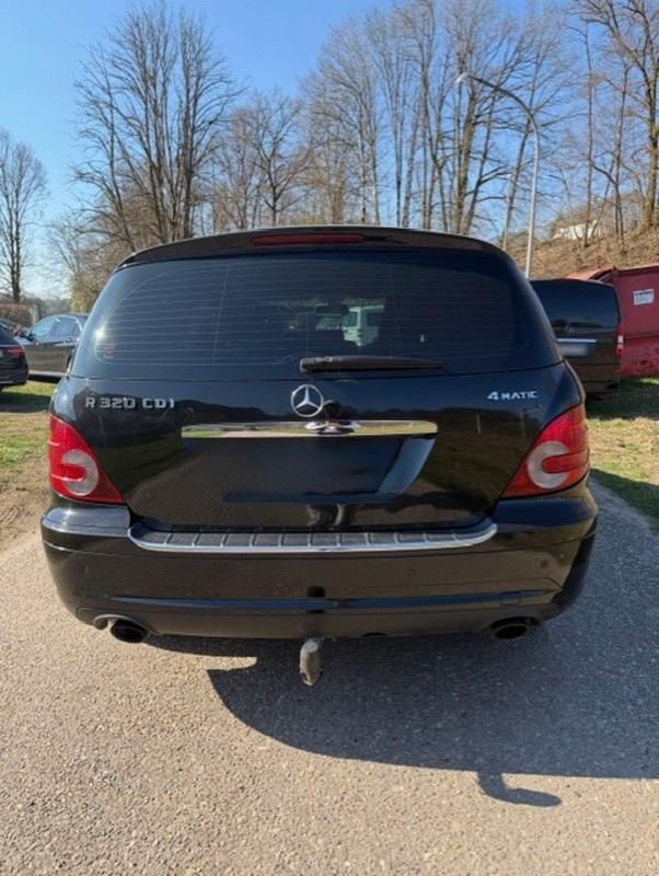 Gebraucht Mercedes R320 224 PS (164 kW) 2007 Schwarz Van / Kleinbus
