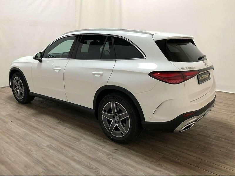 Gebraucht Mercedes GLC220 AMG 197 PS (144 kW) 2023 Polarweiß SUV