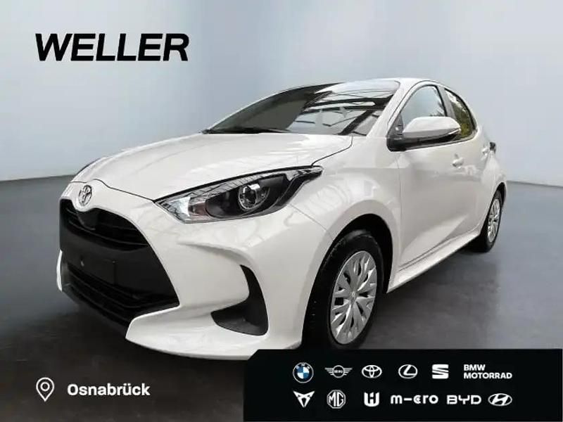 Weiss Neu 2025 Toyota Yaris Hybrid Comfort Kleinwagen | 25.490 € (Fairer Preis) - Bild 1/3