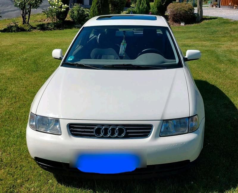 Weiß Gebraucht 1998 Audi A3 Kleinwagen | 1.200 € (Fairer Preis) - Bild 1/4