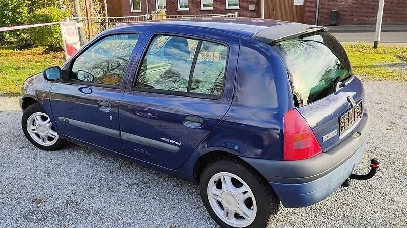 Gebraucht Renault Clio II LIMITED 75 PS (55 kW) 2001 Blau Limousine