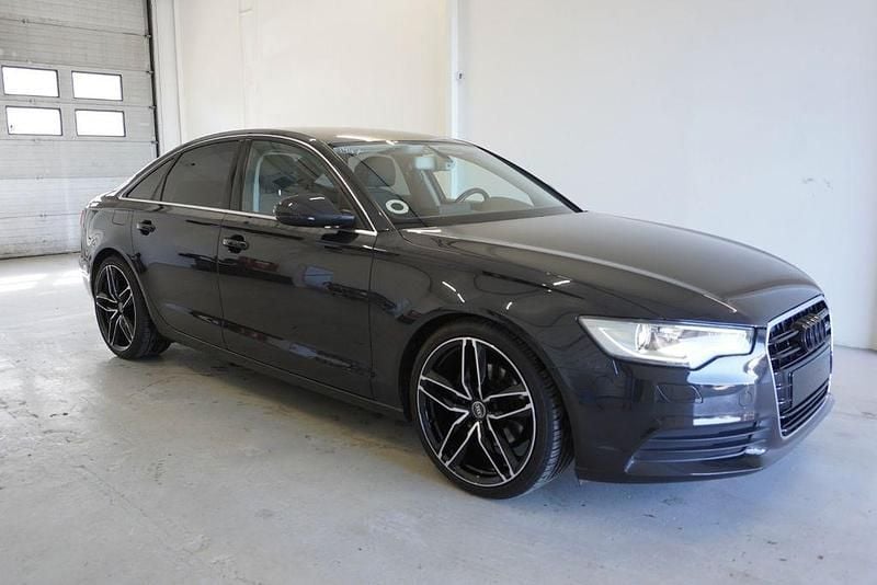 Usado Audi A6 204 HP (150 kW) 2011 Cinzento Sedan
