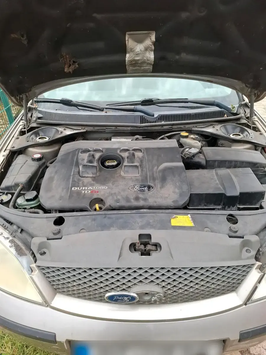 Gebraucht Ford Mondeo 130 PS (95 kW) 2003 Grau Kombi