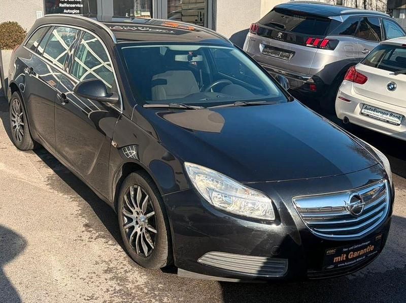 Gebraucht Opel Insignia Edition 140 PS (102 kW) 2010 Schwarz Kombi