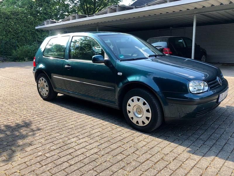 Blau Gebraucht 2003 VW Golf IV Ocean Limousine | 1.399 € (Guter Preis) - Bild 1/4