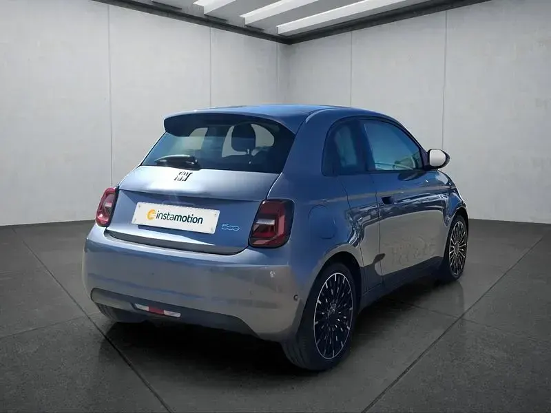 Gebraucht Fiat 500e Icon 86 kW (118 PS) 2022 Grau Kleinwagen