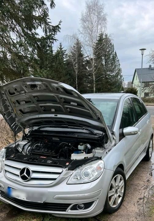 Grau Gebraucht 2006 Mercedes B200 Van / Kleinbus | 2.500 € - Bild 1/1
