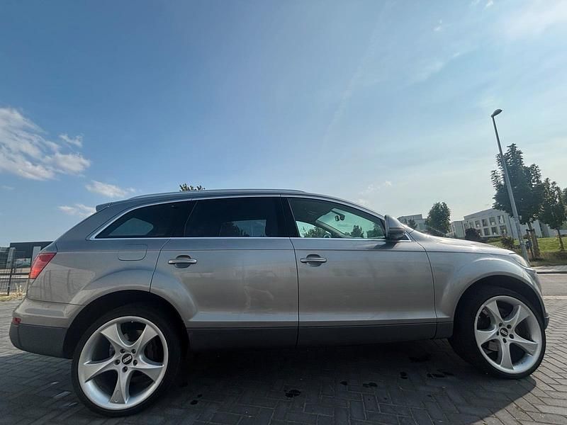 Silber Gebraucht 2006 Audi Q7 SUV | 6.400 € (Guter Preis) - Bild 1/4