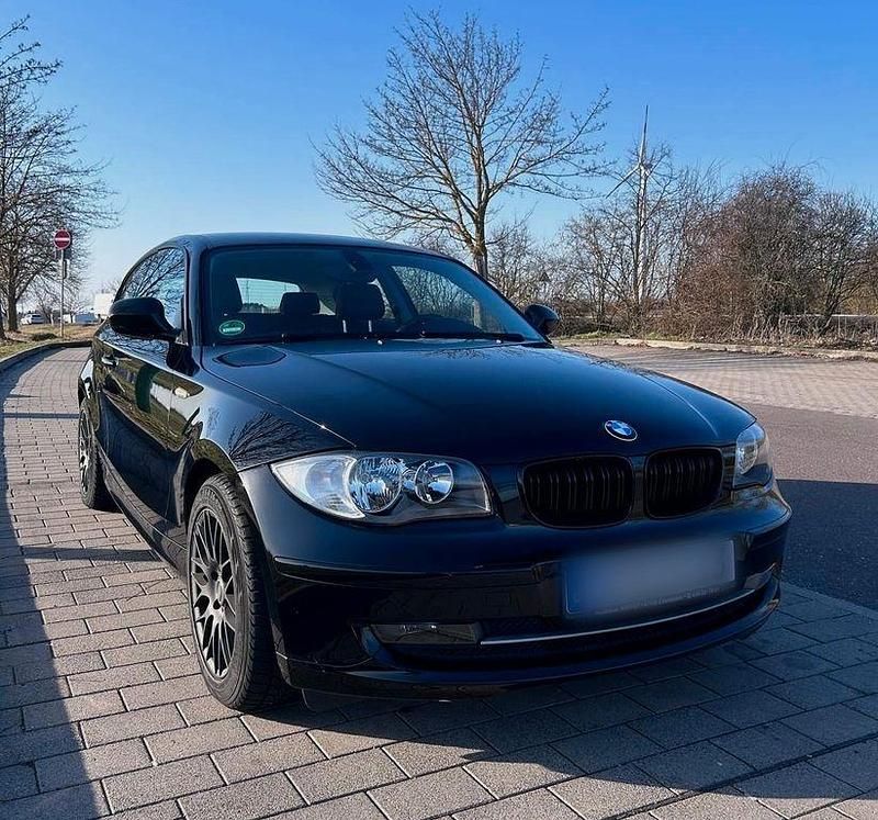 Gebraucht BMW 116 Efficient Dynamics 122 PS (89 kW) 2009 Schwarz Kleinwagen