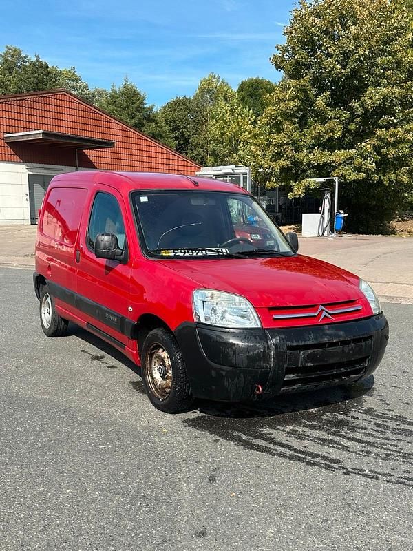 Rot Gebraucht 2006 Citroën Berlingo Van / Kleinbus | 1.150 € (Fairer Preis) - Bild 1/4