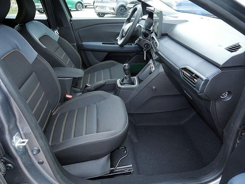 Neu Dacia Sandero Expression 110 PS (80 kW) 2026 Grau Limousine