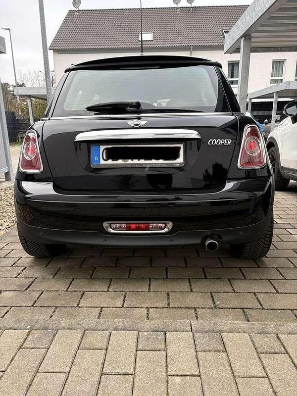 Gebraucht Mini Cooper 122 PS (89 kW) 2013 Schwarz Kleinwagen