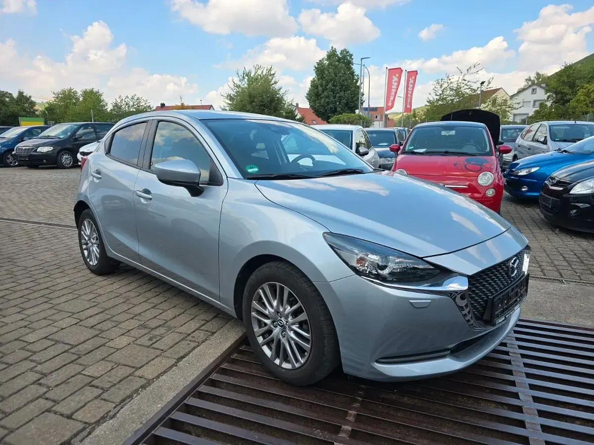 Gebraucht Mazda 2 Kizoku 90 PS (66 kW) 2020 Silber Limousine