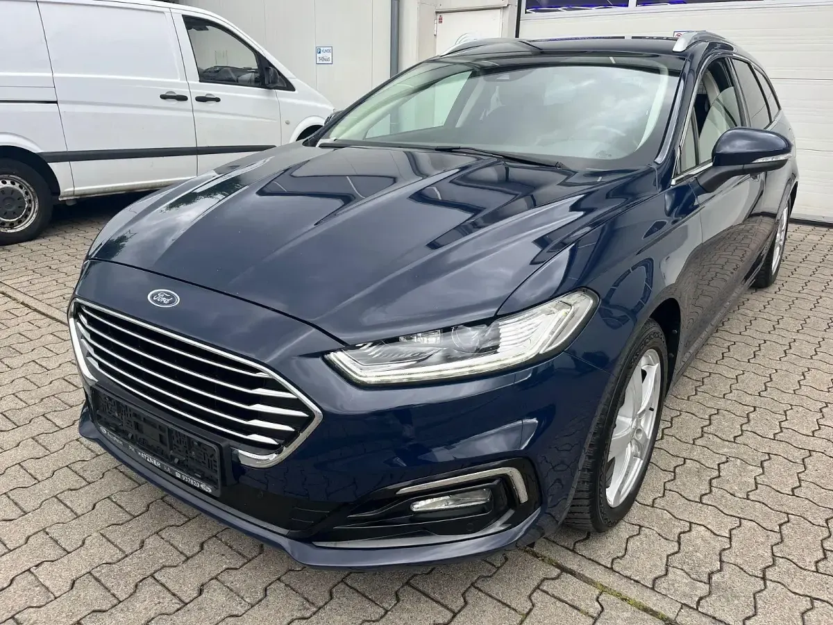 Gebraucht Ford Mondeo Titanium 150 PS (110 kW) 2021 Blau Kombi
