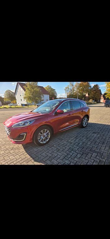 Rot Gebraucht 2021 Ford Kuga Vignale SUV | 25.500 € (Fairer Preis) - Bild 1/4