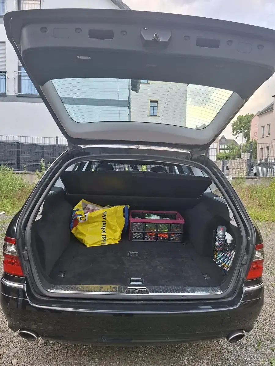 Gebraucht Mercedes E280 190 PS (139 kW) 2008 Schwarz Kombi