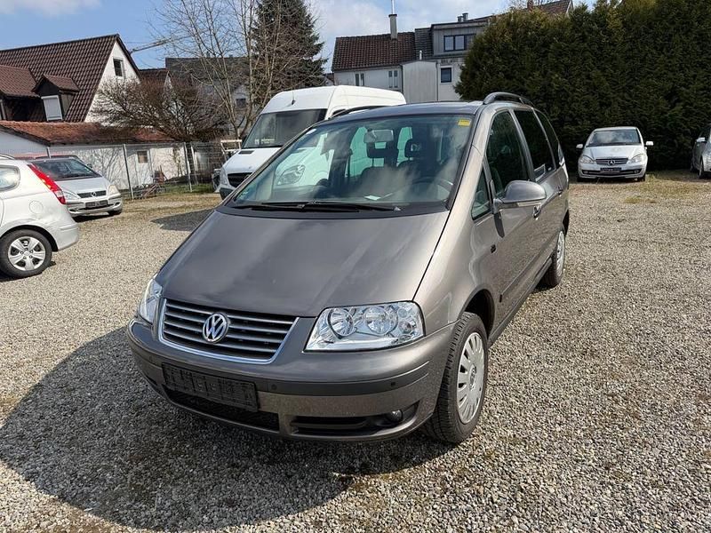Gebraucht VW Sharan Trendline 116 PS (85 kW) 2008 Grau Van / Kleinbus