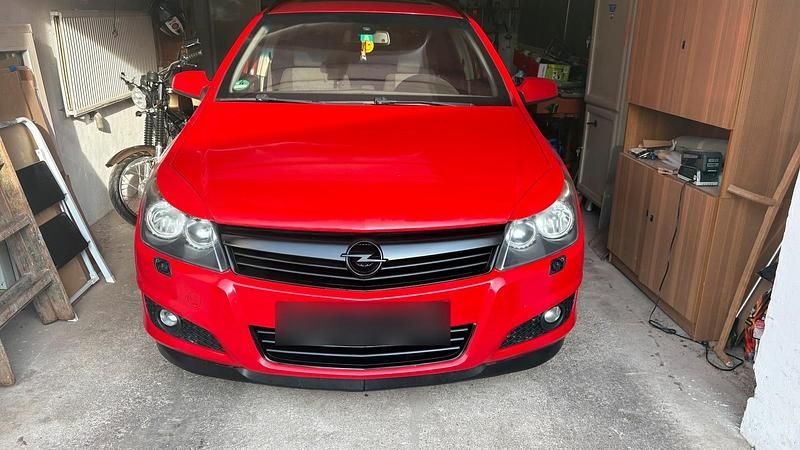Gebraucht Opel Astra 116 PS (85 kW) 2008 Rot Kombi