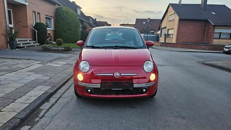 Gebraucht Fiat 500 Lounge 69 PS (50 kW) 2010 Rosso corsa/sfrontato Kleinwagen
